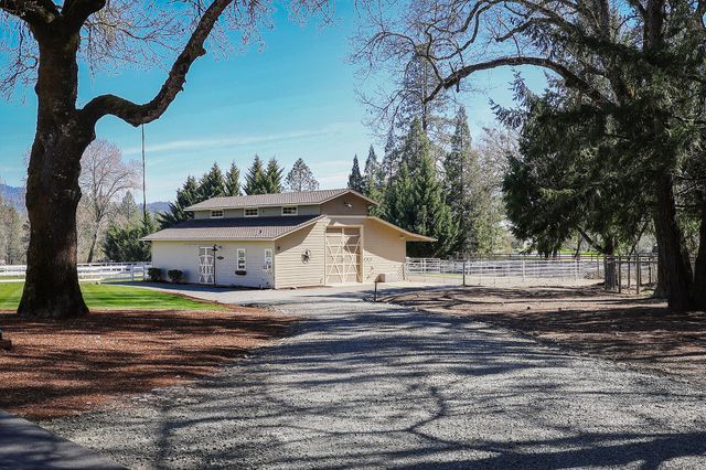 113 Kendallbrook Way, Grants Pass, OR 97527