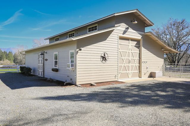 113 Kendallbrook Way, Grants Pass, OR 97527