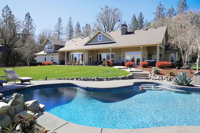 113 Kendallbrook Way, Grants Pass, OR 97527