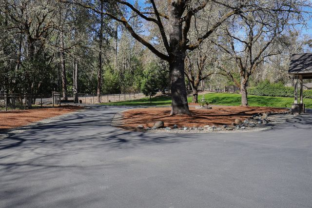 113 Kendallbrook Way, Grants Pass, OR 97527