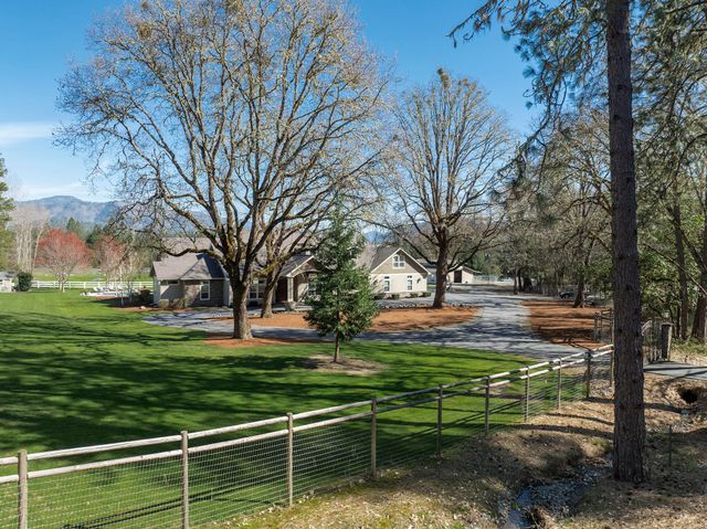 113 Kendallbrook Way, Grants Pass, OR 97527