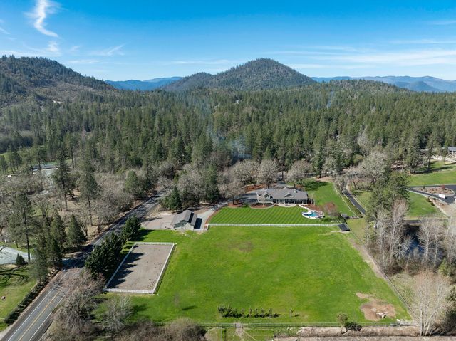 113 Kendallbrook Way, Grants Pass, OR 97527