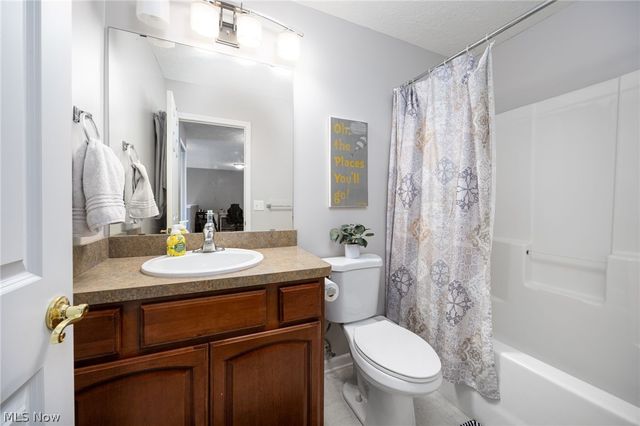 1463 Winged Foot Drive, Brunswick, OH 44212