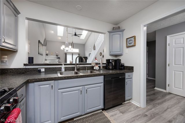 1463 Winged Foot Drive, Brunswick, OH 44212