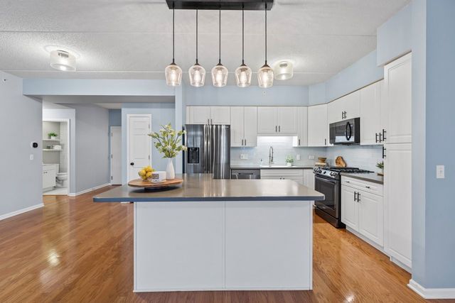 133 W Palatine Road 108, Palatine, IL 60067