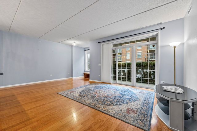 133 W Palatine Road 108, Palatine, IL 60067