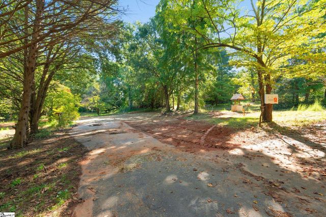 1861 Standing Springs Road, Greenville, SC 29605