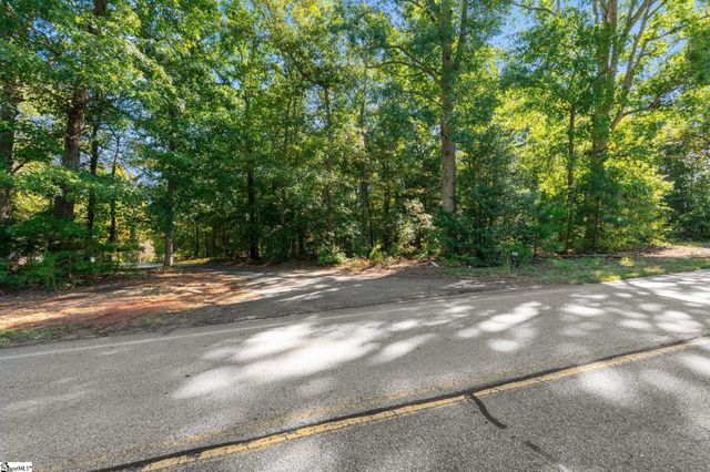 1861 Standing Springs Road, Greenville, SC 29605