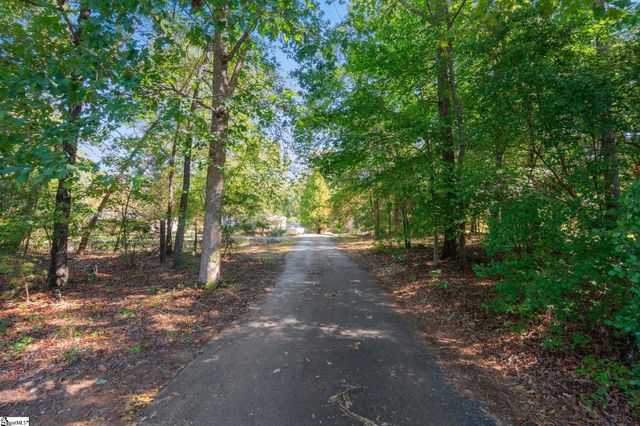 1861 Standing Springs Road, Greenville, SC 29605