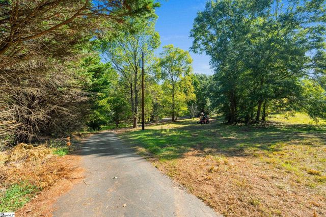 1861 Standing Springs Road, Greenville, SC 29605