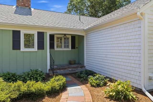11 Kit Carson Way, Yarmouth, MA 02675