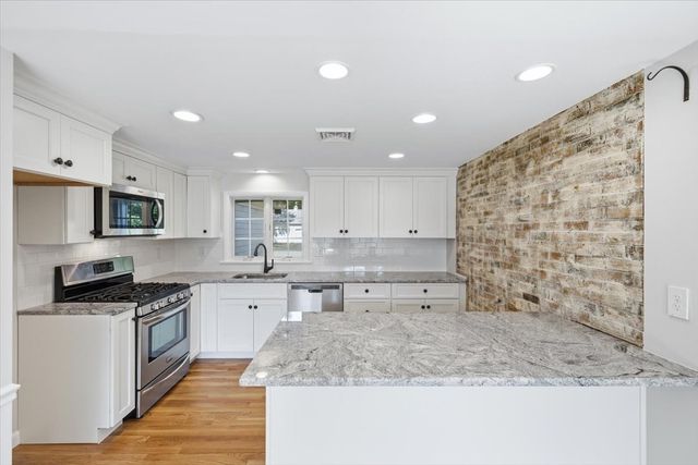 11 Kit Carson Way, Yarmouth, MA 02675