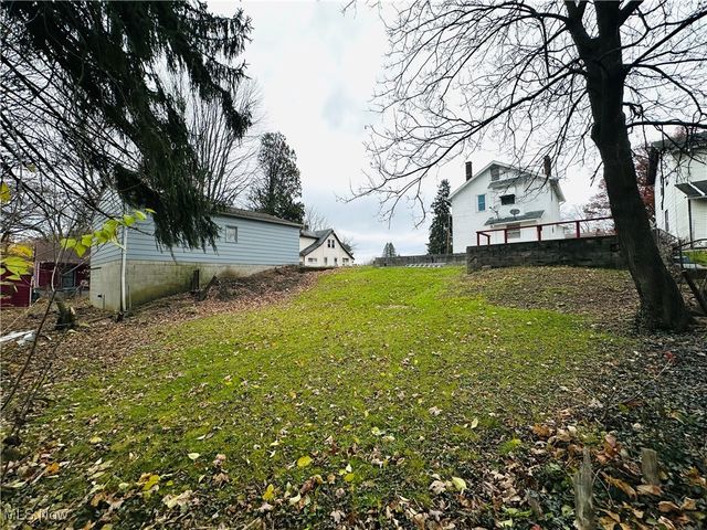 937 W Indianola Avenue, Youngstown, OH 44511