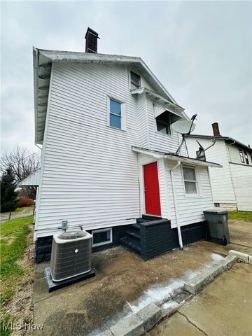 937 W Indianola Avenue, Youngstown, OH 44511