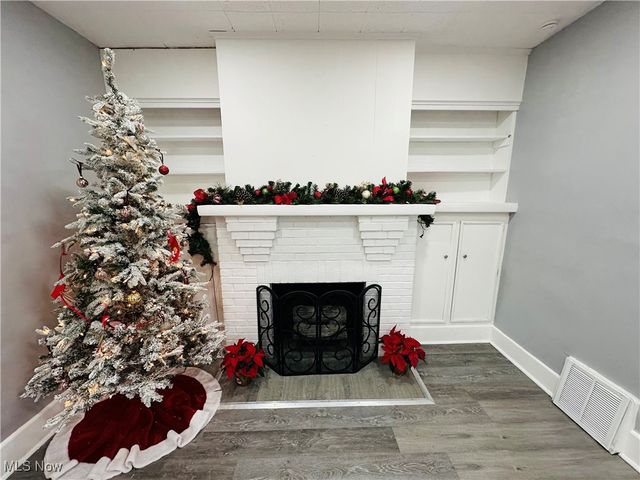 937 W Indianola Avenue, Youngstown, OH 44511