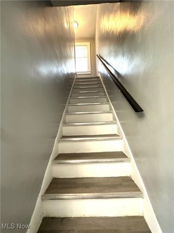 937 W Indianola Avenue, Youngstown, OH 44511