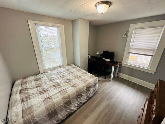 937 W Indianola Avenue, Youngstown, OH 44511