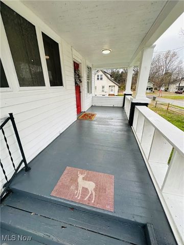 937 W Indianola Avenue, Youngstown, OH 44511