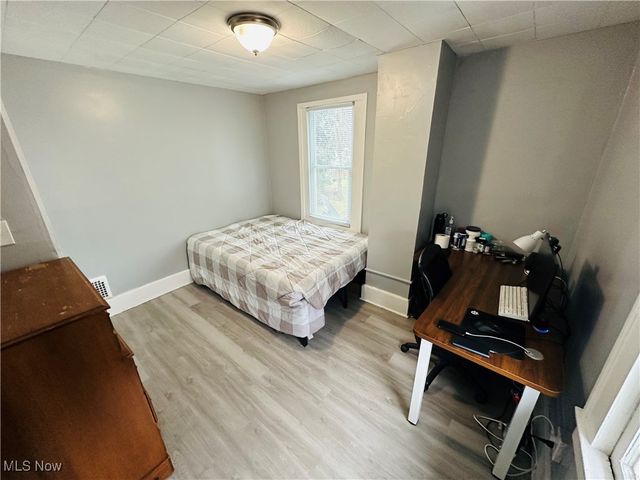 937 W Indianola Avenue, Youngstown, OH 44511