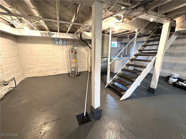 937 W Indianola Avenue, Youngstown, OH 44511