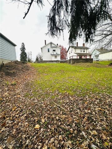 937 W Indianola Avenue, Youngstown, OH 44511