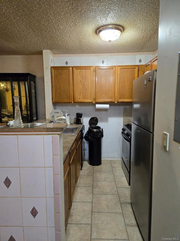 1988 Vyse Avenue Apt 2, Bronx, NY 10460 — photo 3