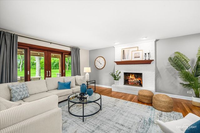 80 Bunting Lane, Naperville, IL 60565