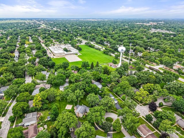 80 Bunting Lane, Naperville, IL 60565