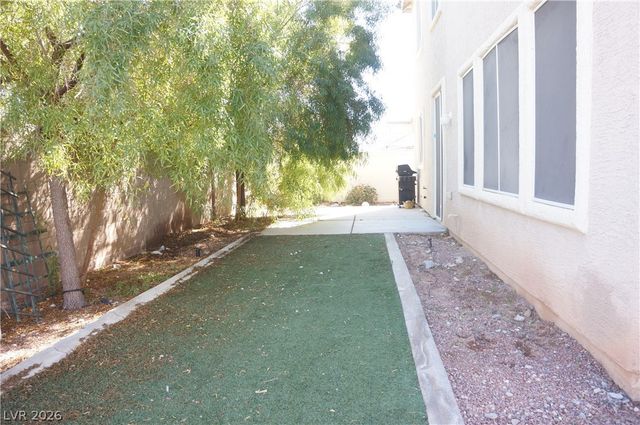 5228 Cardinal Flower Court, North Las Vegas, NV 89081