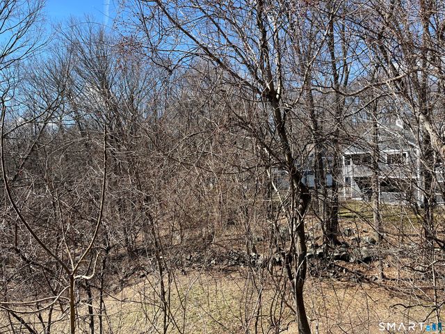 202 Windgate Circle E, Monroe, CT 06468