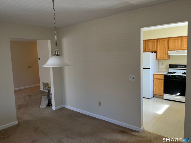 202 Windgate Circle E, Monroe, CT 06468