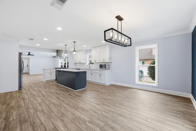 311 Estate Dr, Houma, LA 70364