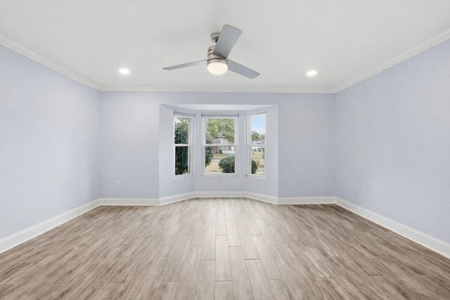 311 Estate Dr, Houma, LA 70364