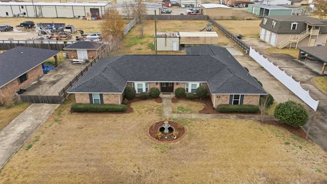 311 Estate Dr, Houma, LA 70364