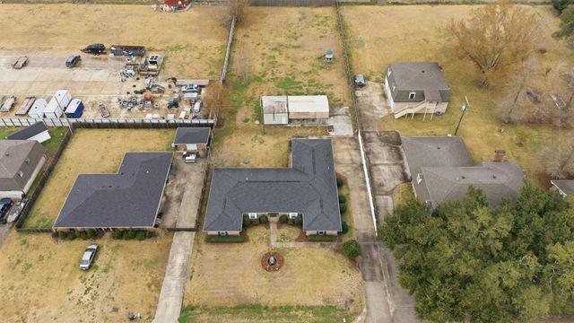 311 Estate Dr, Houma, LA 70364
