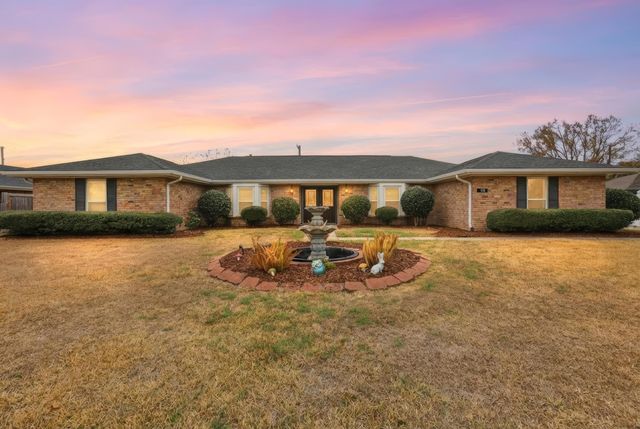 311 Estate Dr, Houma, LA 70364