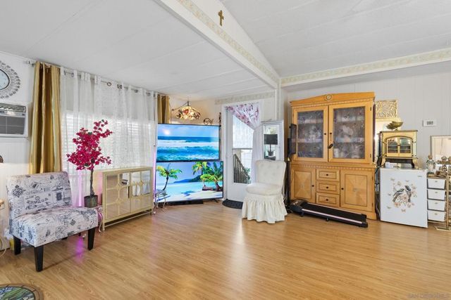900 N Cleveland St 101, Oceanside, CA 92054
