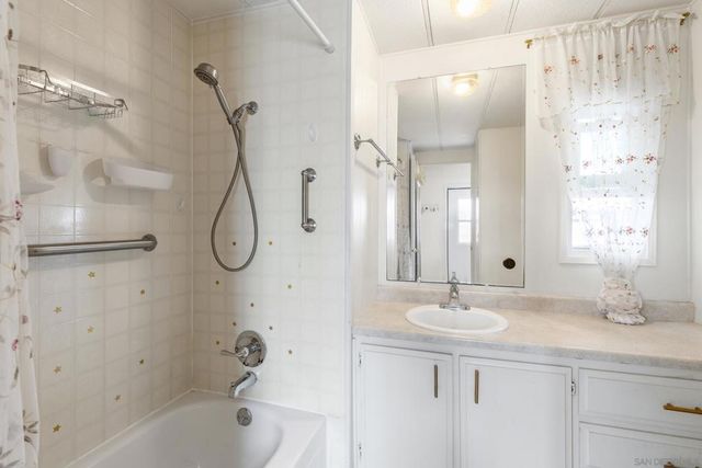 900 N Cleveland St 101, Oceanside, CA 92054