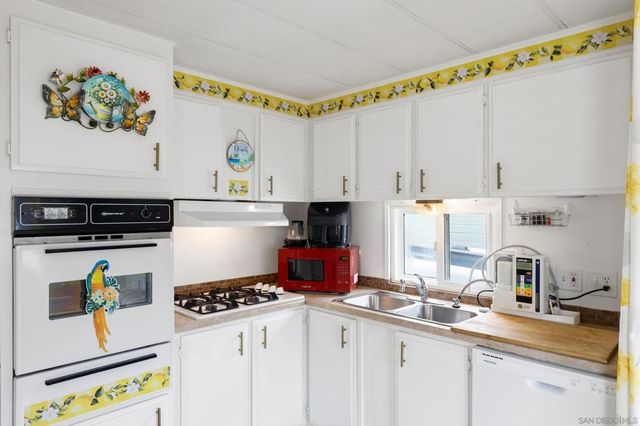 900 N Cleveland St 101, Oceanside, CA 92054