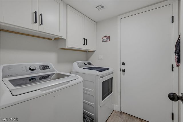 1445 Heather Oaks Way, North Las Vegas, NV 89031