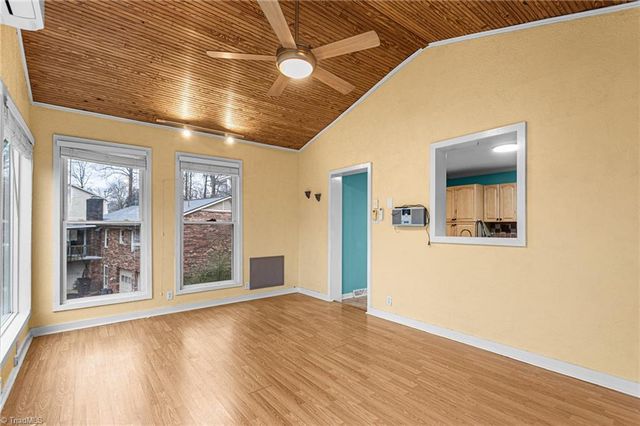 4608 Sun Valley Lane, Kernersville, NC 27284
