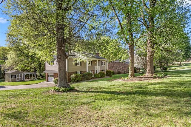 4608 Sun Valley Lane, Kernersville, NC 27284