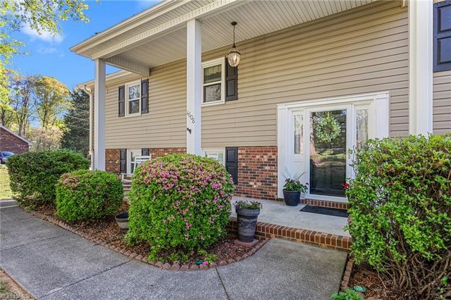 4608 Sun Valley Lane, Kernersville, NC 27284