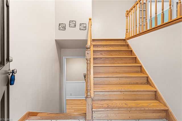 4608 Sun Valley Lane, Kernersville, NC 27284