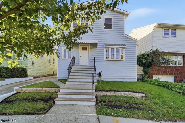 95 Rutherford Pl, North Arlington Boro, NJ 07031