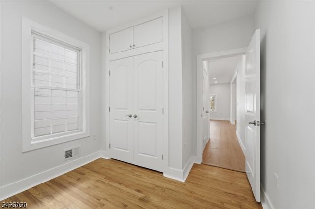 95 Rutherford Pl, North Arlington Boro, NJ 07031