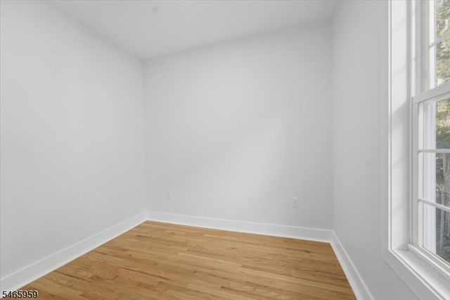 95 Rutherford Pl, North Arlington Boro, NJ 07031