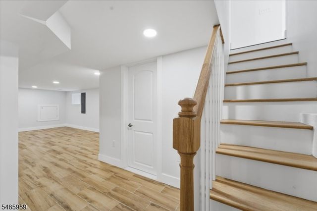 95 Rutherford Pl, North Arlington Boro, NJ 07031