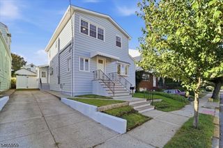 95 Rutherford Pl, North Arlington Boro, NJ 07031
