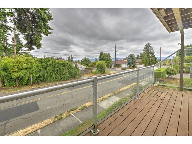 2772 E MCLOUGHLIN Blvd, Vancouver, WA 98661